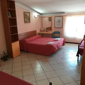 2000 Hostel